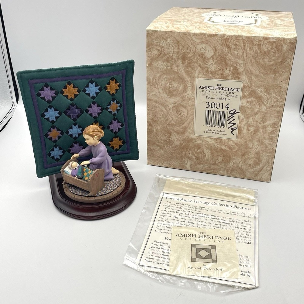 Vintage 1993 Willitts Amish Heritage Caroline‎ Cradle Figurine w Quilt Backdrop